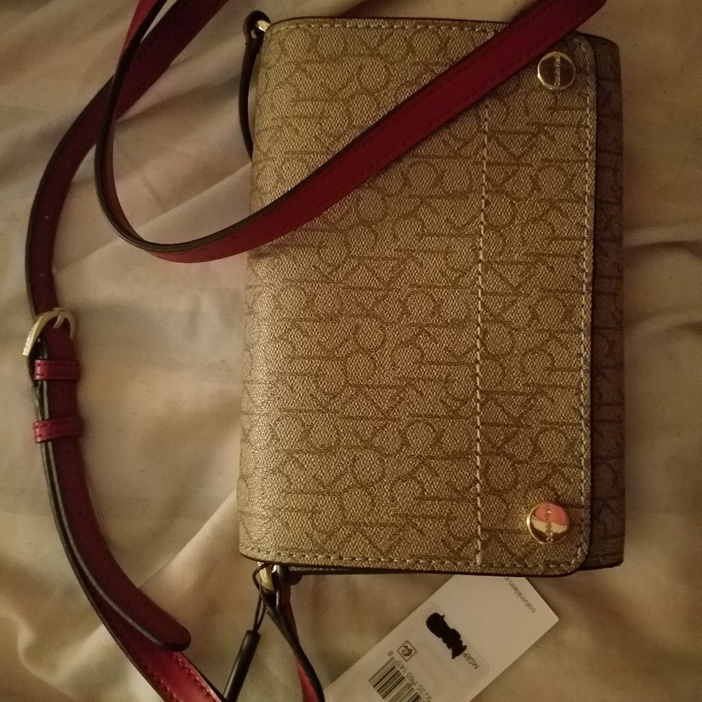 Calvin Klein crossbody nwt